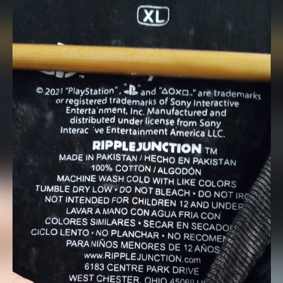NWOT/Men's PlayStation Long Sleeve - Picture 5 of 5